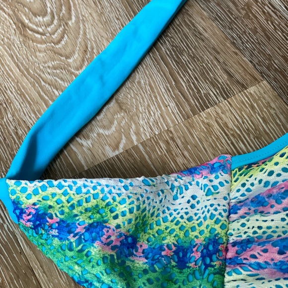 Women’s Venus bikini top. Size D - Picture 4 of 8